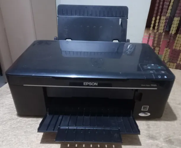 Impressora Epson Stylus TX 125 para retirar peças 