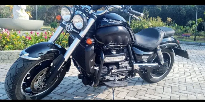 Rocket 3 Classic 2.300 cc