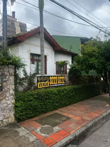 Terreno à venda no Balneário do Estreito.