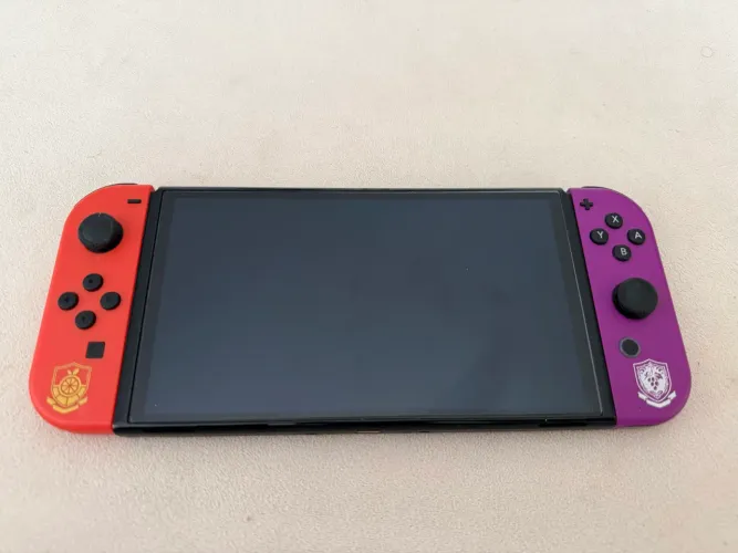 Nintendo switch OLED Pokémon 