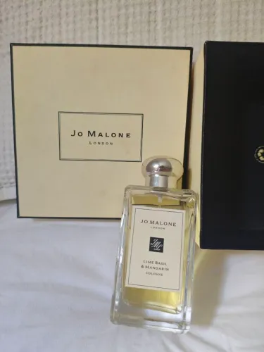 Perfume Jo Malone original.