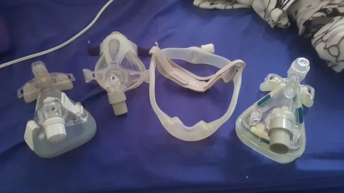 Mascara para bipap e ventiladores mecânicos