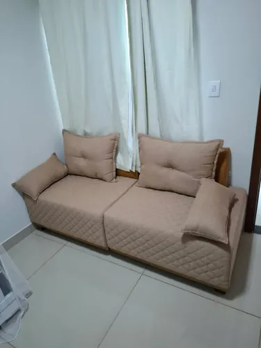 Sofá 3 Lugares Cinza Confortável e Elegante