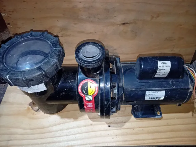 Vendo motobomba pressostato e uma periférica pra piscina 