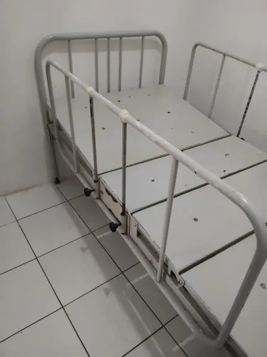 Cama hospitalar