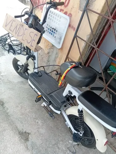 Marca agile scoter 