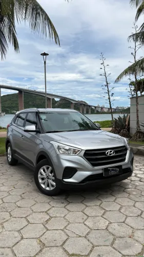 Creta Action 2022 - único dono - baixo km - banco de couro - central multimidia