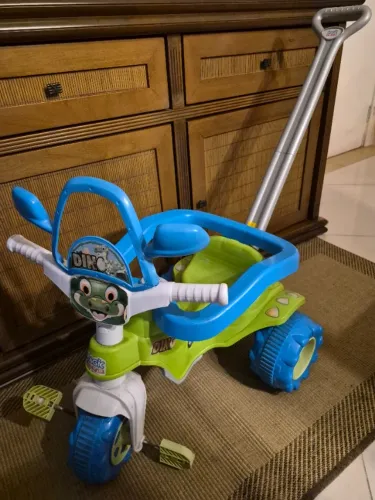 Velotrol triciclo tico tico Dino Magic Toys