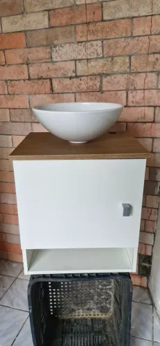 Gabinete para banheiro com Cuba de plastico