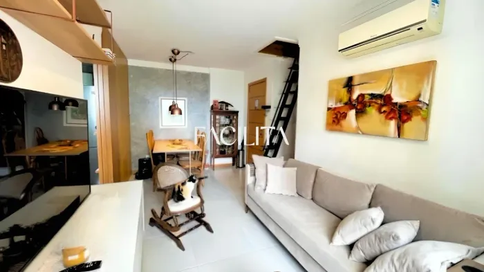 Cobertura Duplex com 2 quartos no bairro Trindade, Florianópolis.