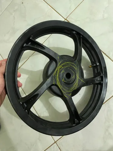 Roda neo 125 empenada 