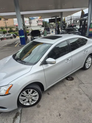 Nissan Sentra SL 2.0/ 2.0 Flex Fuel 16V Aut. 2016
