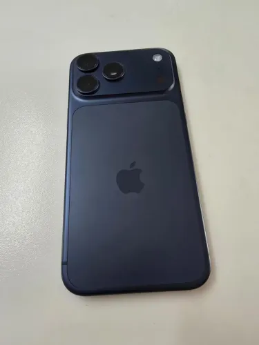 iPhone 17 Pro Max - apenas 01 ciclo de carga