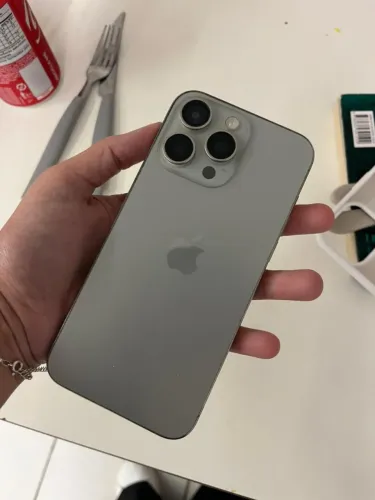 iPhone 15 Pro Max 256GB - 4.100,00 a vista ou 4.300,00 em até 12x no cartão