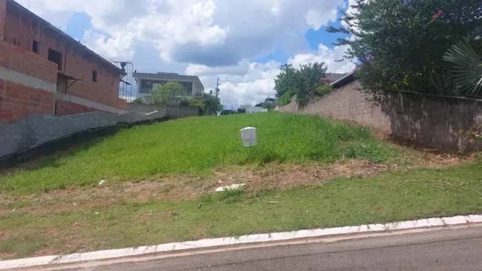 Lote em condomínio para venda com área de 600 metros quadrados