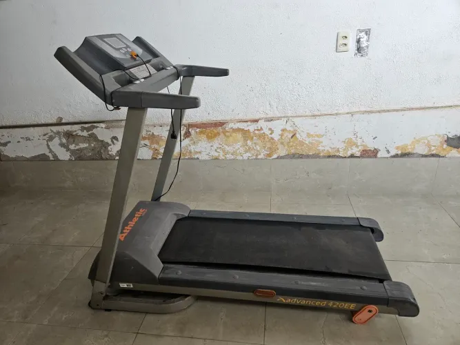 Esteira Athletic Advanced 420ee