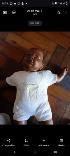 Lindo bebê antigo