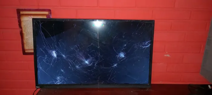 TV Philco Smart 32 polegadas Com Defeito