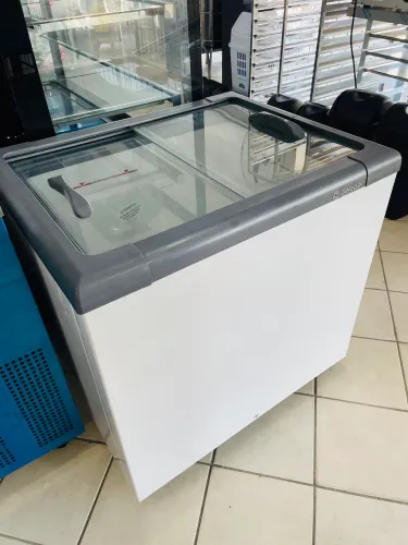 MB frezer vertical 200L Gelopar