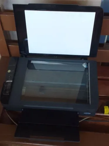 Impressora e Scanner Epson Stylus TX105. Cartucho 