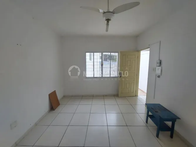 Sobrado para Alugar em Vila do Encontro, São Paulo - SP