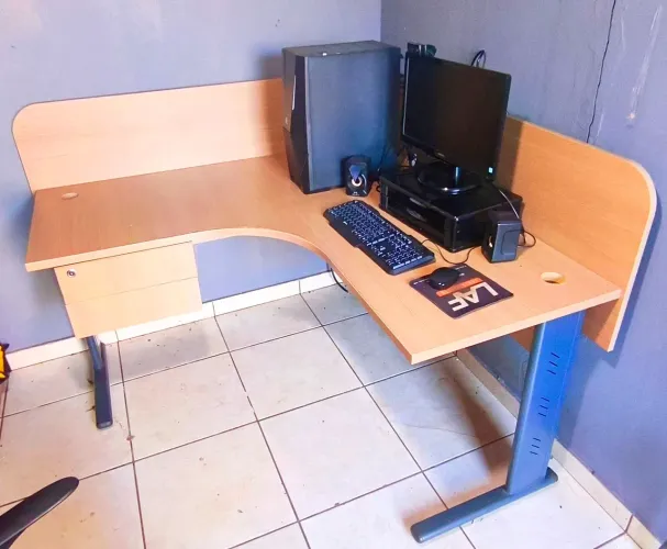 Mesa de Escritório/Gamer em L MARTINUCCI