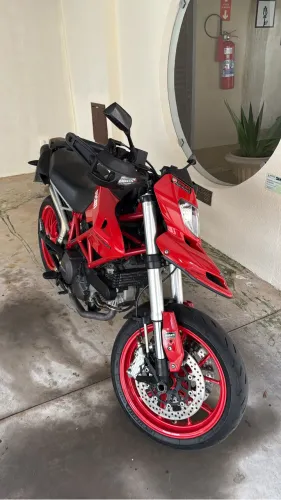  Ducati Hypermotard 796 impecável!!