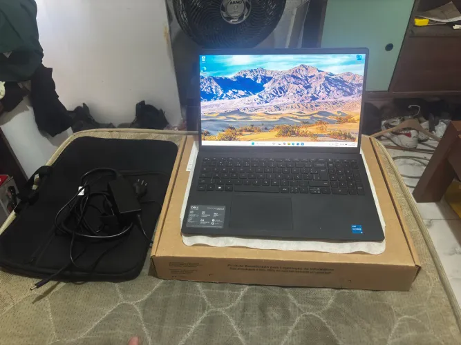 Notebook DELL INSPIRON 15 i15-i1300-a30p novo na garantia