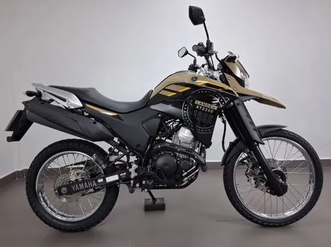 XTZ LANDER 250 baixa quilometragem