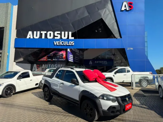 Fiat Strada Adventure 1.8/ 1.8 Locker Flex CE 2012