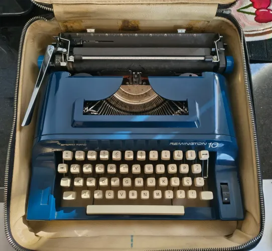 Máquina de escrever