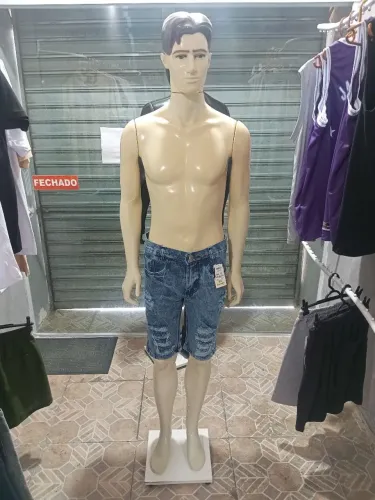 Manequim masculino