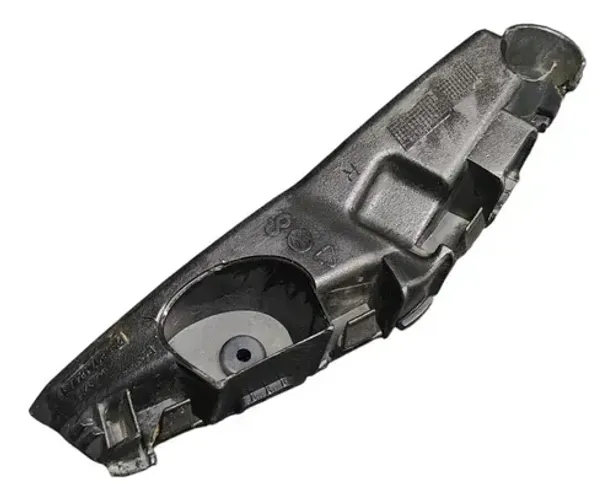 Suporte Guia Direito Parachoque Dianteiro Vw Amarok 2018/20 