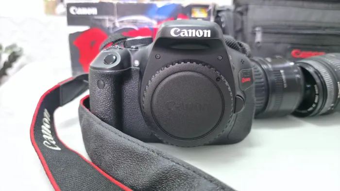 Câmera Canon T3i em Excelente Estado