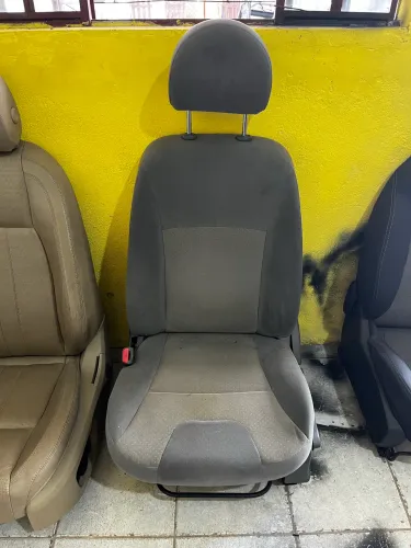 Banco motorista Sentra