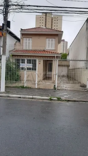 Sobrado para venda em Santana com quintal e 6 vagas de garagem travessa da Alfredo Pujol