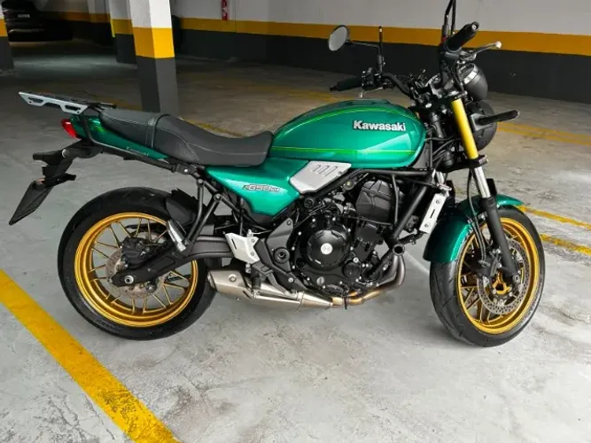 Kawasaki Z650RS - ZERO - 2.600 km - A mais nova do Brasil