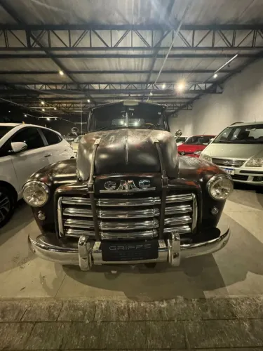 Chevrolet C-10 de Luxe 2.5/4.1 1951