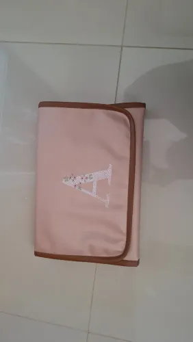 Trocador de bebê portátil