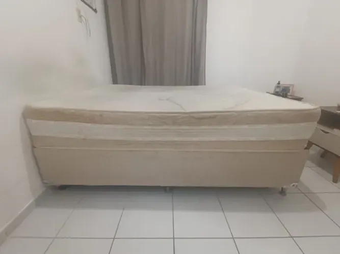 Cama box de casal para doação