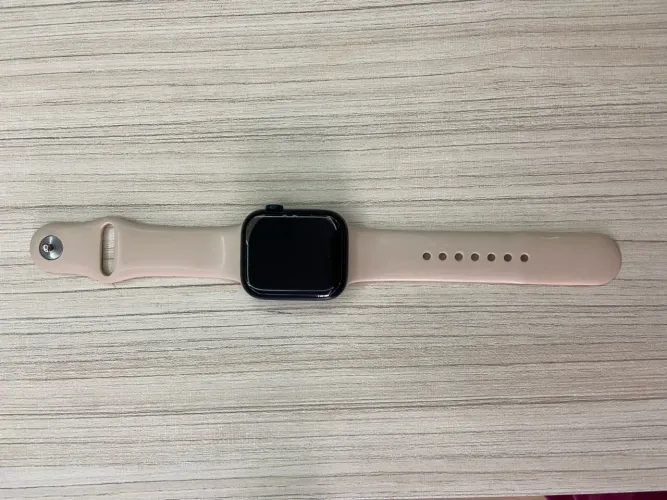 Apple Watch Series 7 (GPS) 45 mm - Alumínio