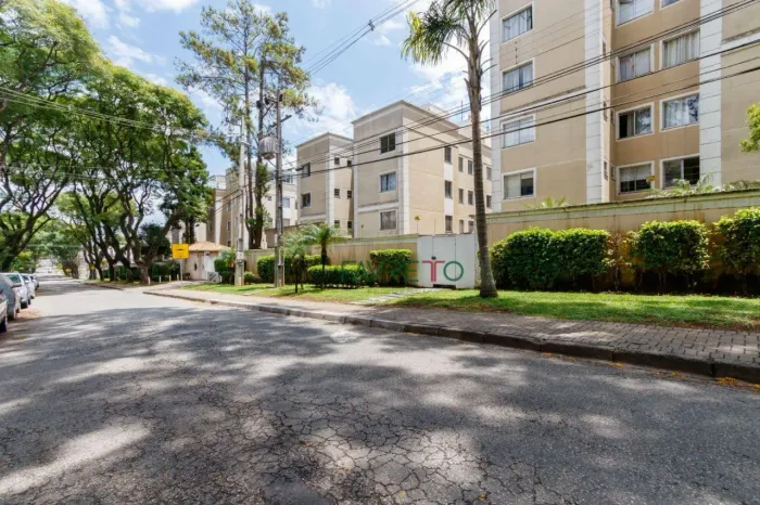Apartamento com 2 dormitórios para alugar, 47 m² por R$ 3.064,33/mês - Portão - Curitiba/P