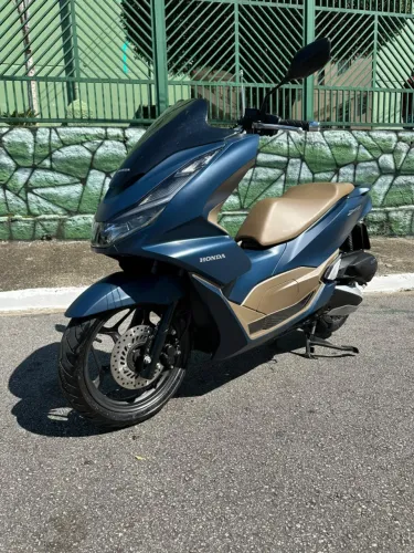 Honda PCX 160 DLX 2023