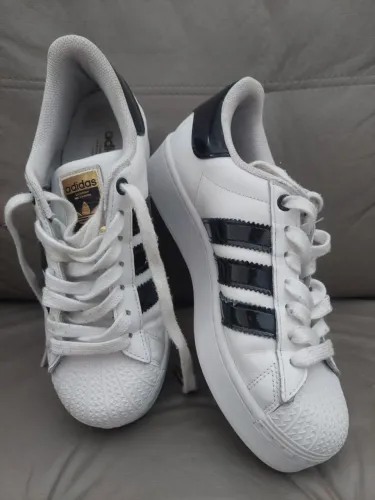Tenis Adidas TAM 37