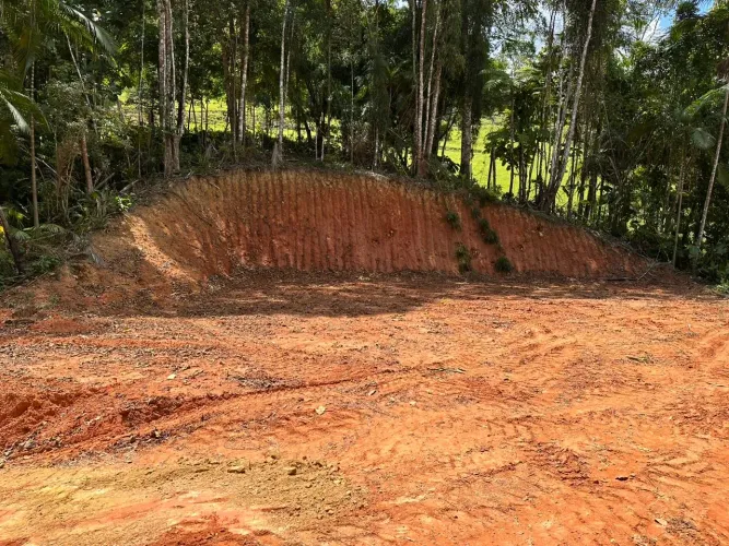 Lindo sítio de 2 Hectares com escritura pública, apenas 280.000.00.