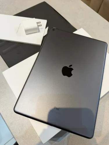 Vendo iPad 9 impecável!!!