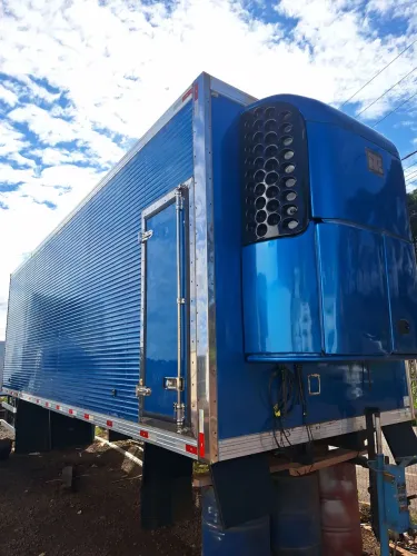 Baú frigorífico gancheiro 8.50mt 