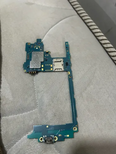 Placa para retirada da peças galaxy grand prime