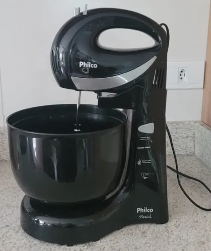 Batedeira Philco Paris preta - usada apenas 2 vezes