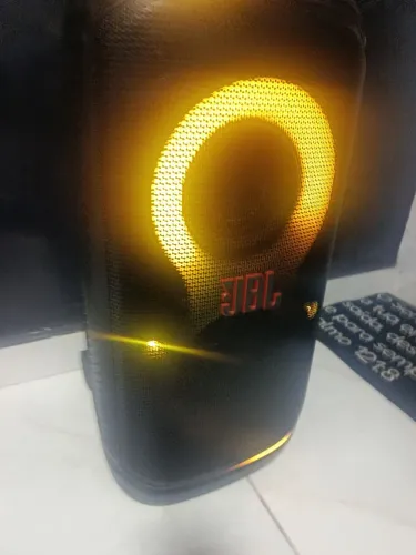 JBL 320 preta ( semi nova em ótimo estado de uso )